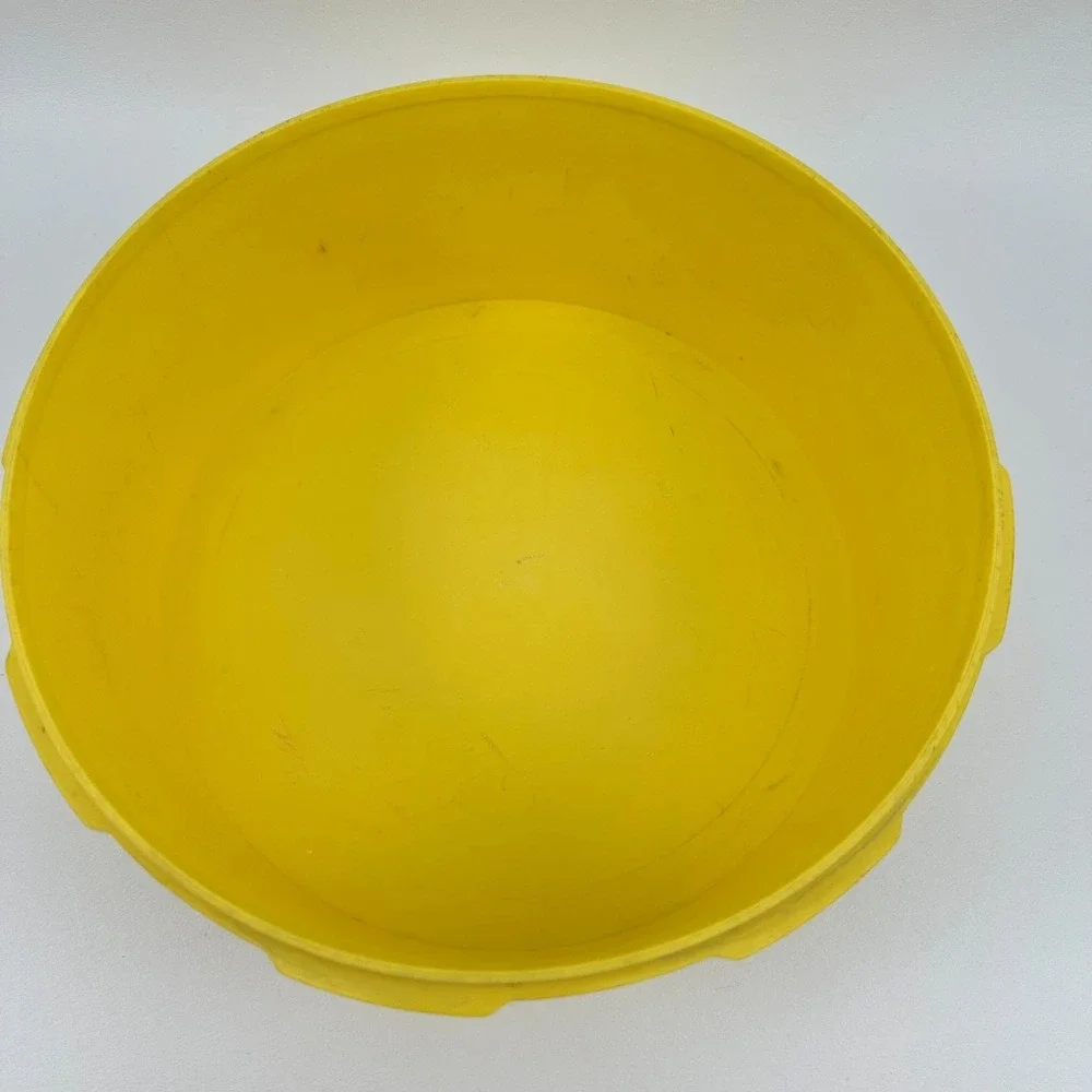 Tupperware Servalier Storage Containers Orange Yellow Set of 2 w/Clear Lids 1204